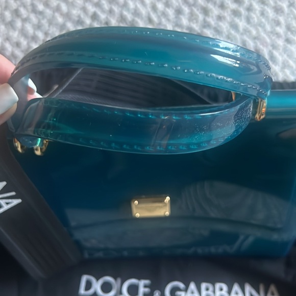 💯AUTHENTIC DOLCE & GABBANA Crossbody - Picture 3 of 16